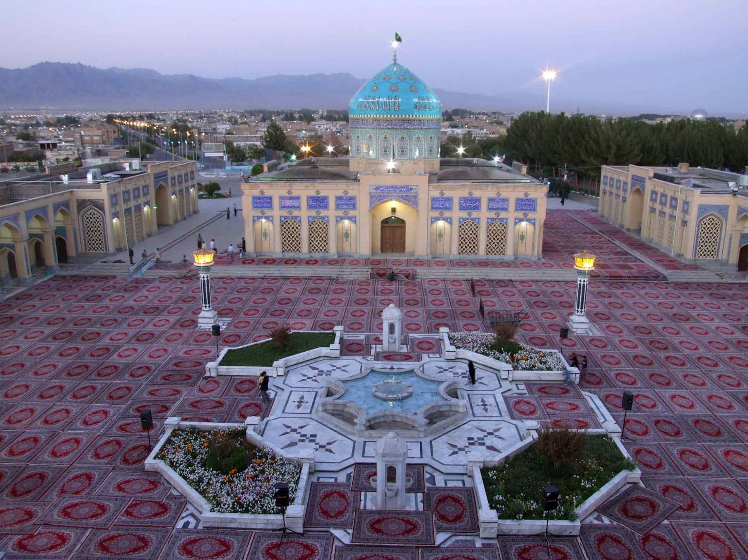 استقبال از ماه مبارک رمضان با ۳۰ برنامه فرهنگی در زیارتگاه شهید مدرس استقبال از ماه مبارک رمضان با ۳۰ برنامه فرهنگی در زیارتگاه شهید مدرس