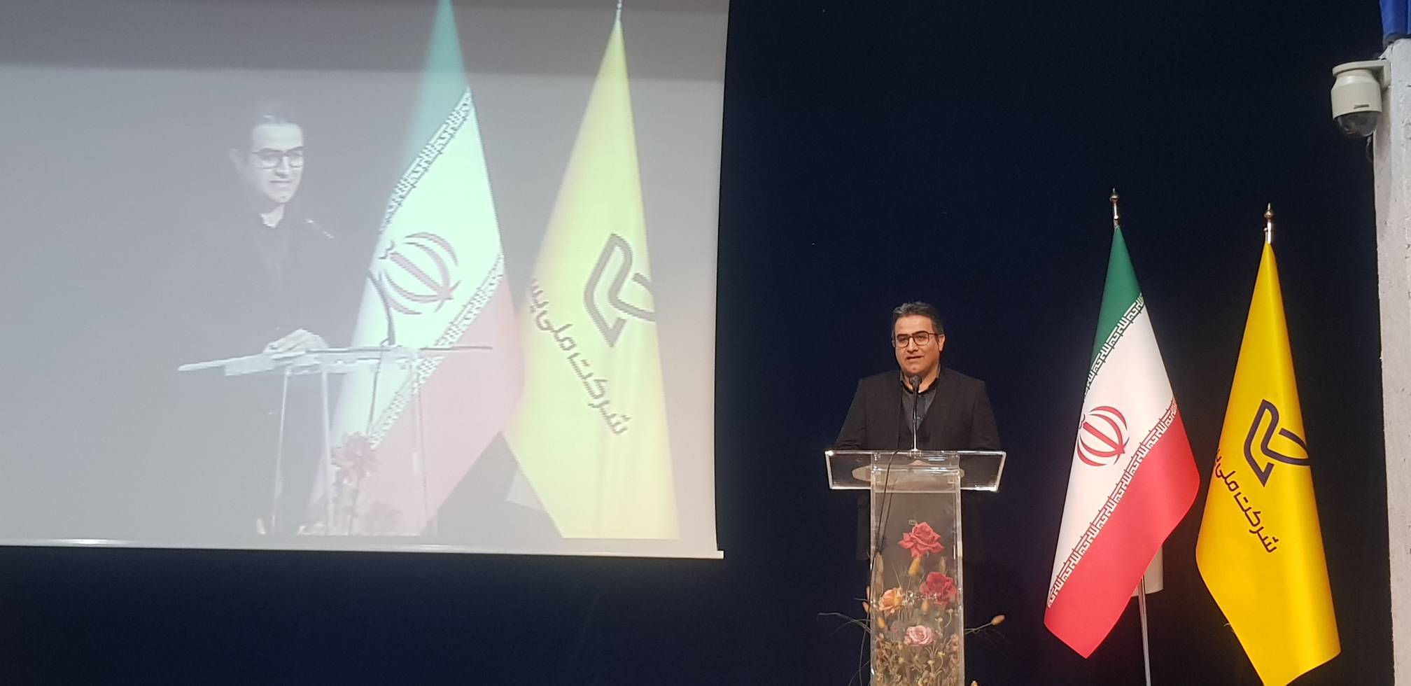 رشد ۲.۵ برابری درآمد شرکت ملی پست، از سهم سبد سرویسهای الکترونیکی (ویترین / منبع : شرکت ملی پست) رشد ۲.۵ برابری درآمد شرکت ملی پست، از سهم سبد سرویسهای الکترونیکی (ویترین / منبع : شرکت ملی پست)