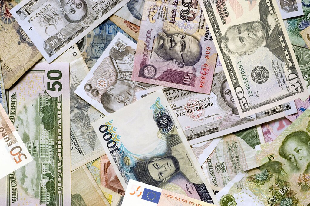 افزایش نرخ رسمی یورو و پوند استرلینگ