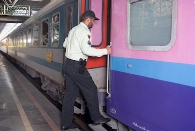 کشف کالا‌های قاچاق در راه آهن تهران