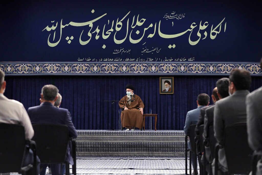 جمعی از کارگران فردا با رهبر انقلاب دیدار می‌کنند