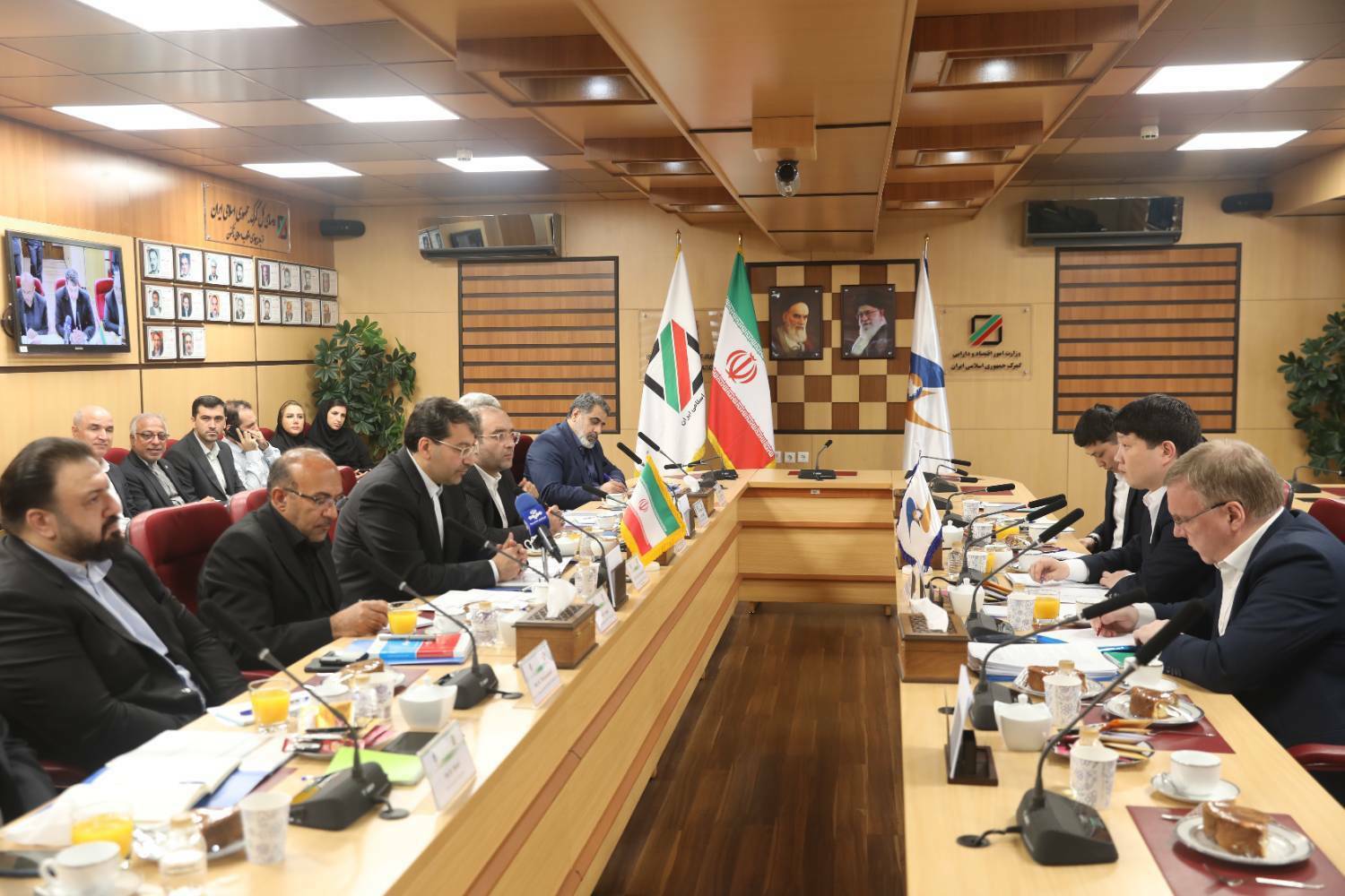 توسعه همکاری ایران با اتحادیه اقتصادی اوراسیا برای رفع موانع گمرکی