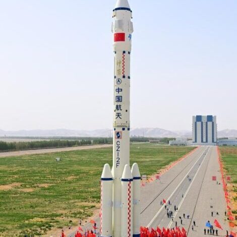 آمادگی فضاپیمای سرنشین دار  چین برای پرتاب