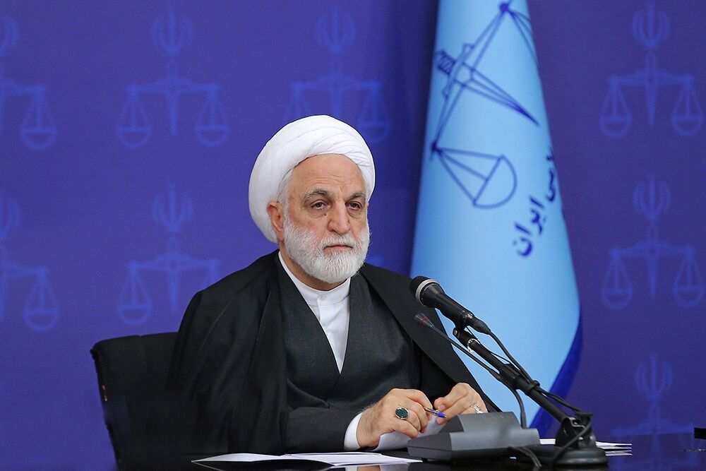 قیام ۱۵خرداد که قدرت طاغوتی را درهم شکست امتداد دارد