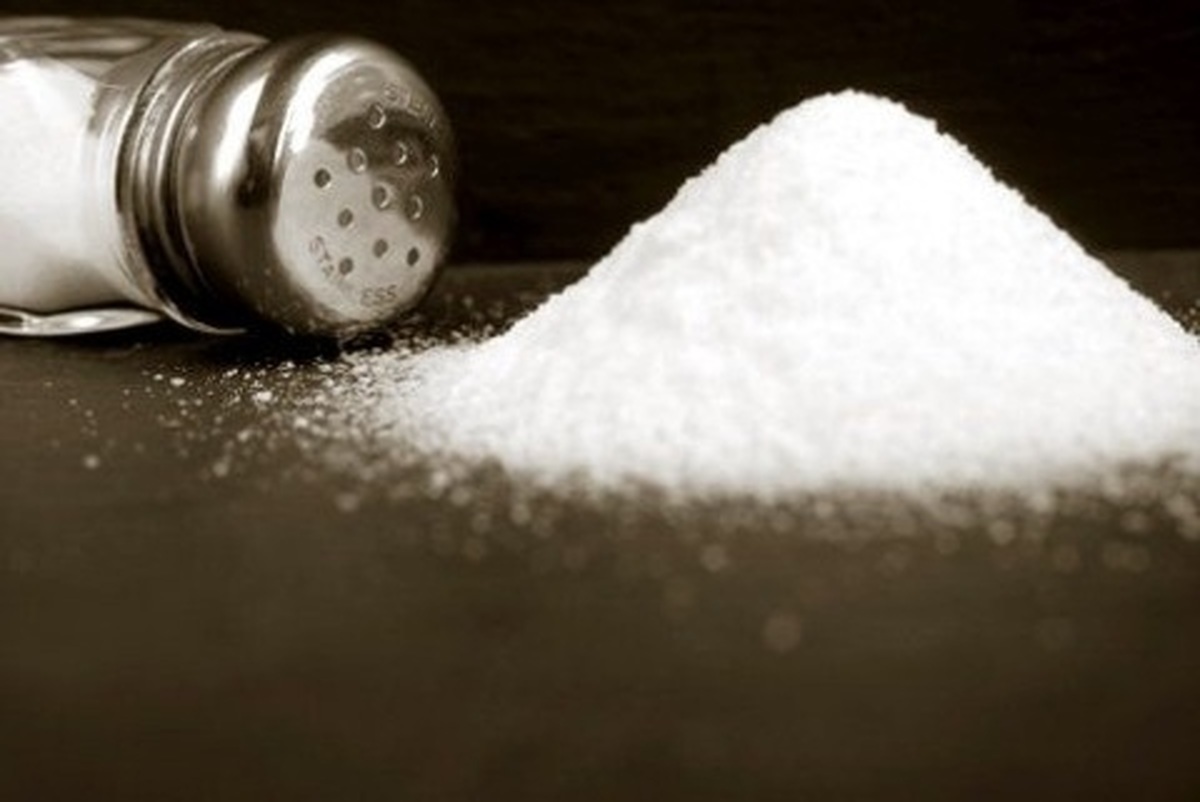 مصرف دوبرابری نمک؛ نخستین مشکل تغذیه ای ایرانی ها