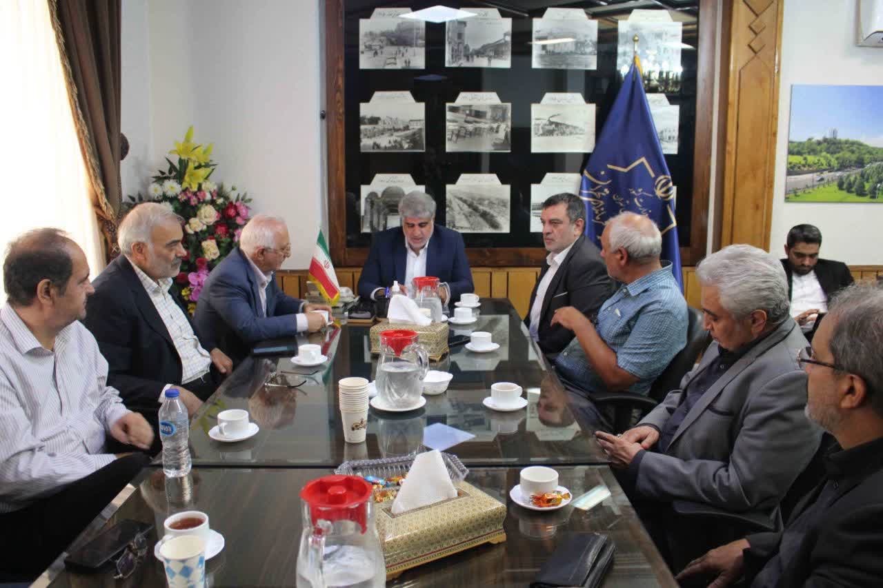 فرماندار تهران: مشکلات بازار راه حل فوری میطلبد فرماندار تهران: مشکلات بازار راه حل فوری میطلبد