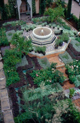 طراحی فضای سبز با باغ قرآنی و باغ اسلامی در بریتانیا