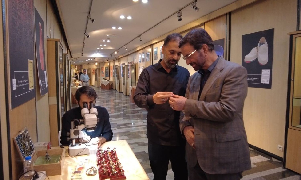 نمایشگاه صنایع‌دستی در مجلس شورای اسلامی