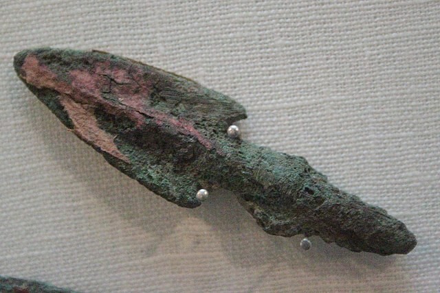 سلاح باستانی که از فلز فضایی ساخته شده + فیلم سلاح باستانی فضایی