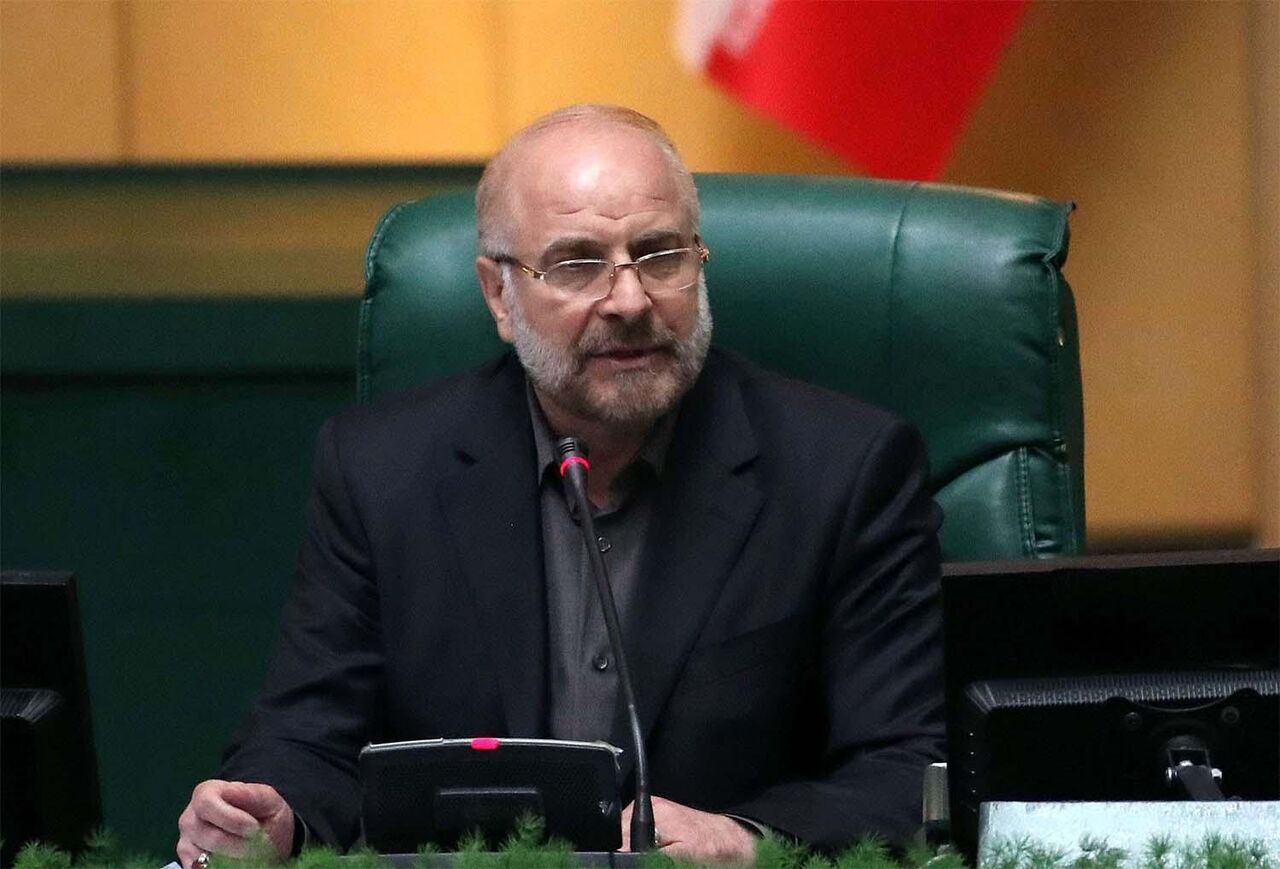 برگزاری نشستی با حضور مسئولان بورس در هفته آینده برگزاری نشستی با حضور مسئولان بورس در هفته آینده