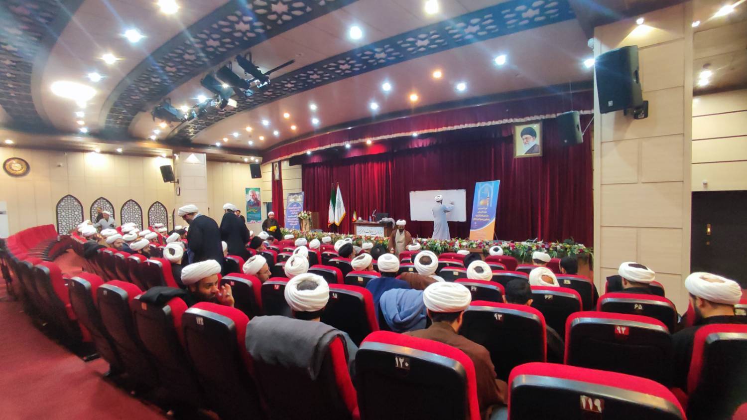 آغاز به کار دوره مهارت افزایی ویژه مبلغان بقاع متبرکه کشور در مشهد آغاز به کار دوره مهارت افزایی ویژه مبلغان بقاع متبرکه کشور در مشهد