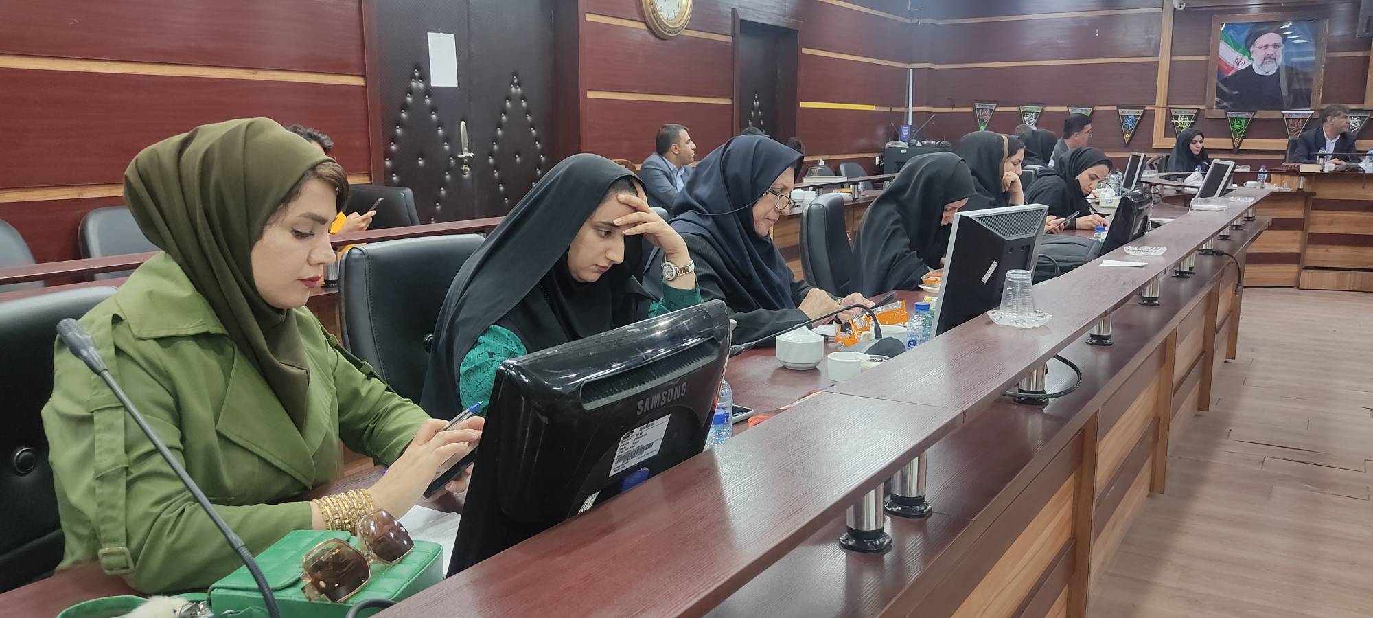 جلسه فرماندار بویراحمد با خبرنگاران استان