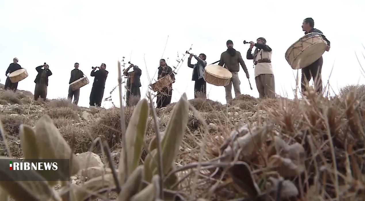 چمر مراسم عزاداری سنتی در سیاه چادر های عشایر چمر مراسم عزاداری سنتی در سیاه چادر های عشایر