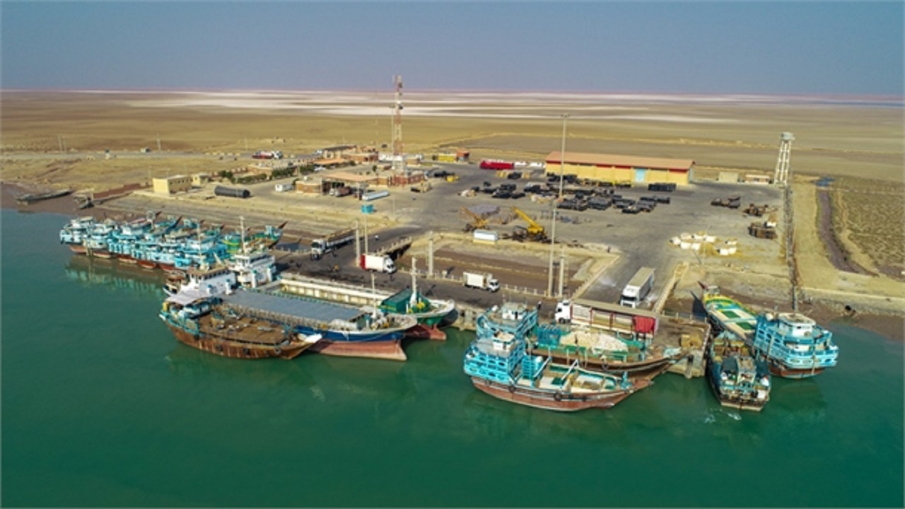 رشد ۷۱ درصدی بارگیری کالا‌های غیرنفتی در بندر تجاری شادگان