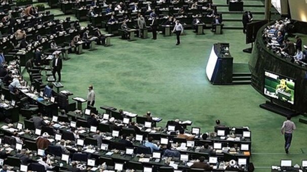 لزوم تامین منافع جمعی سرمایه‌گذاران بازار سرمایه در برنامه هفتم