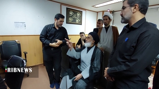 بازدید آیت الله سعیدی از روند بروزرسانی تصاویر تلویزیونی حرم حضرت معصومه (س) بازدید آیت الله سعیدی از روند بروزرسانی تصاویر تلویزیونی حرم حضرت معصومه (س)