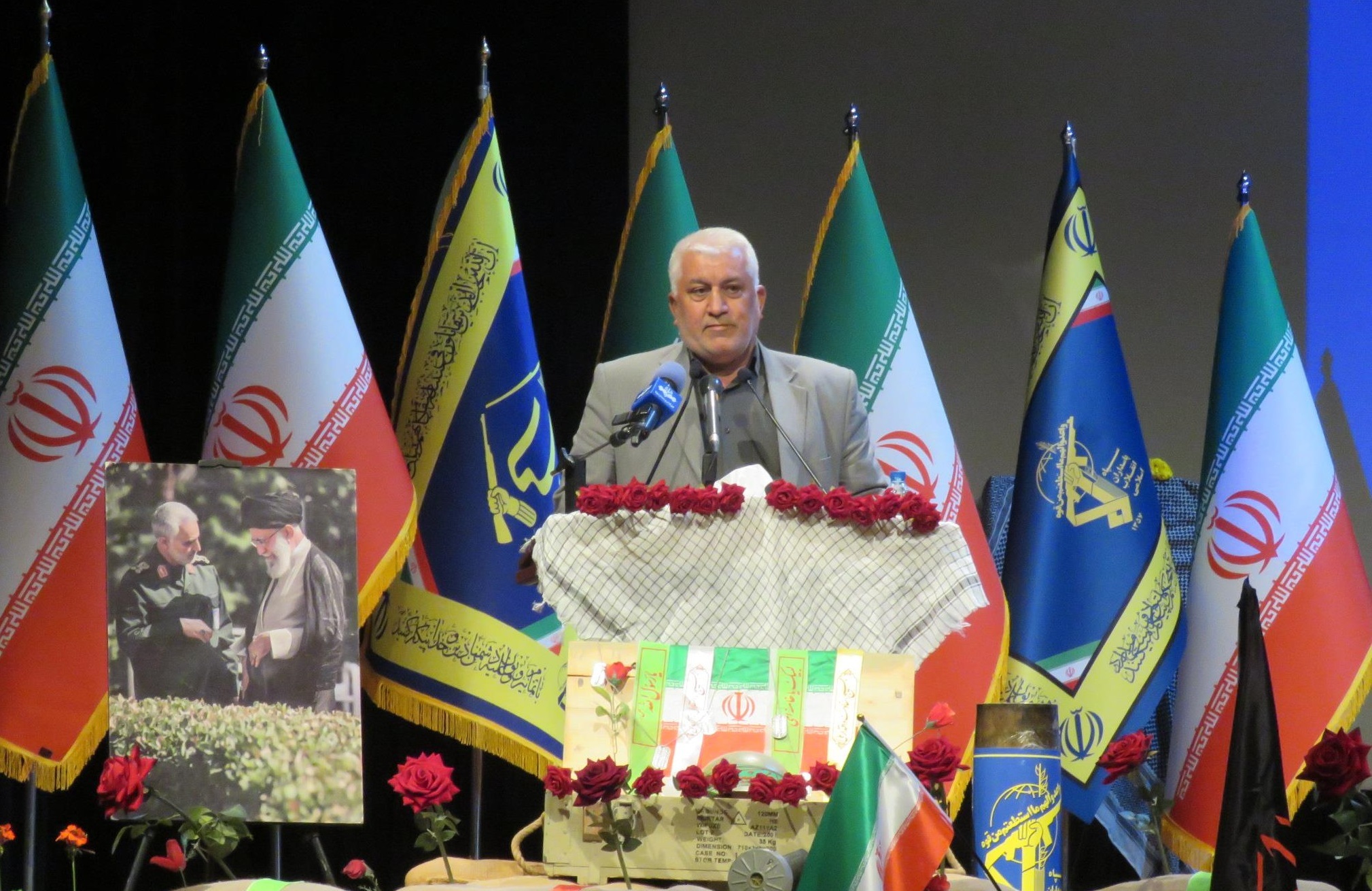 برگزاری یادواره شهدای عشایر و سرداران شهید دفاع مقدس در مهاباد برگزاری یادواره شهدای عشایر و سرداران شهید دفاع مقدس در مهاباد