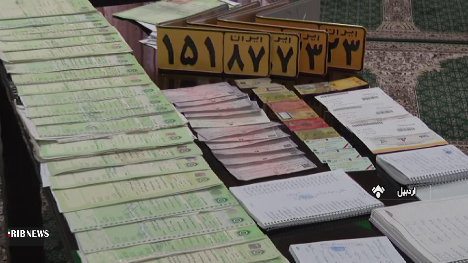 کشف بزرگترین شبکه قاچاق سوخت به ارزش ۱۰۰ میلیارد تومان کشف بزرگترین شبکه قاچاق سوخت به ارزش ۱۰۰ میلیارد تومان