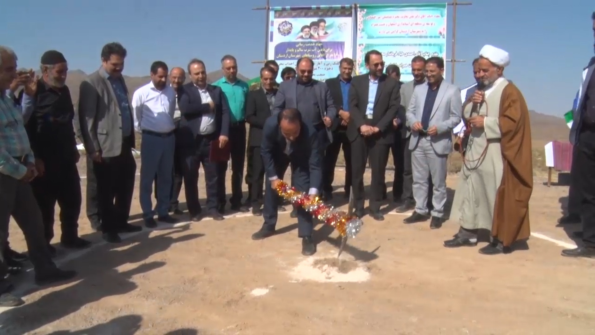 بهره برداری از ۵۰ طرح کشاورزی، عمرانی و خدماتی در اردستان