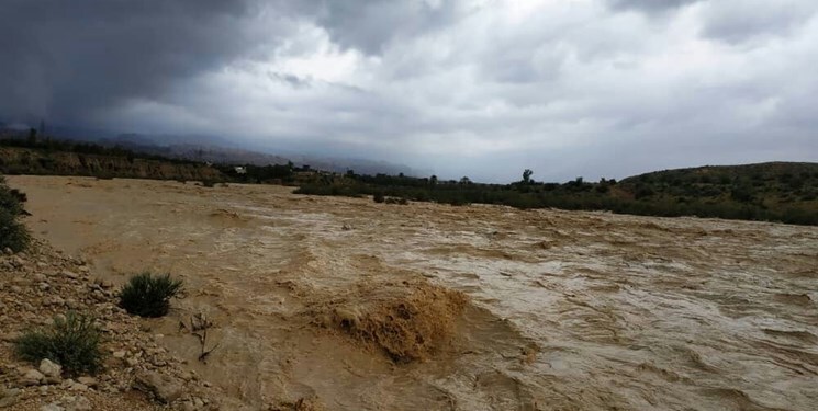 جاری شدن سیل در مشگین شهر و خسارت به روستاها جاری شدن سیل در مشگین شهر و خسارت به روستاها