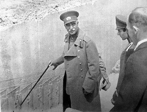 ۱۵ مهر و کناره گیری همراه با تهدید رضاخان از وزارت جنگ