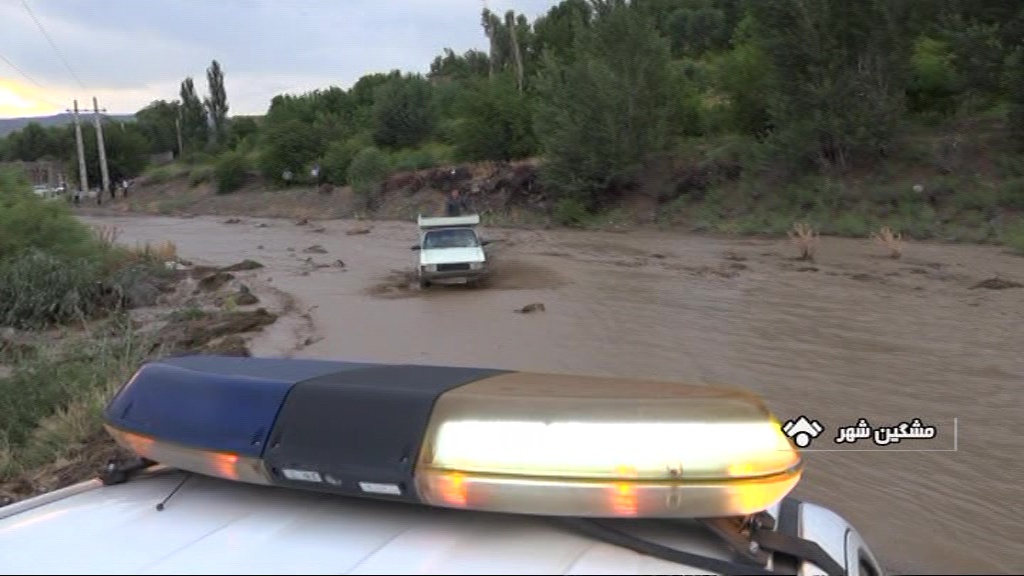 جاری شدن سیل به به پنج روستای مشگینشهر خسارت زد جاری شدن سیل به به پنج روستای مشگینشهر خسارت زد