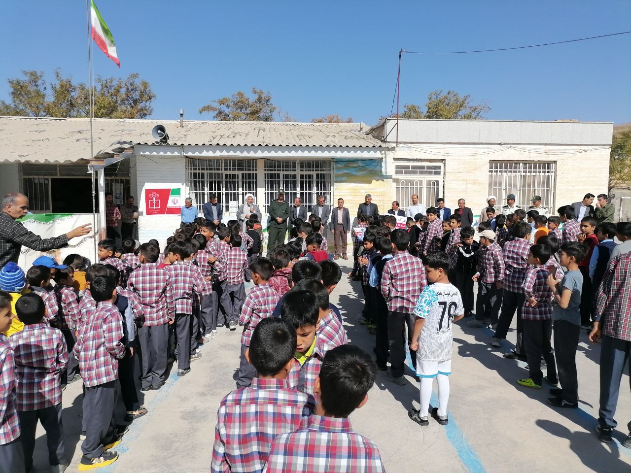 به صدا درآمدن زنگ مقاومت در مدارس بایگ