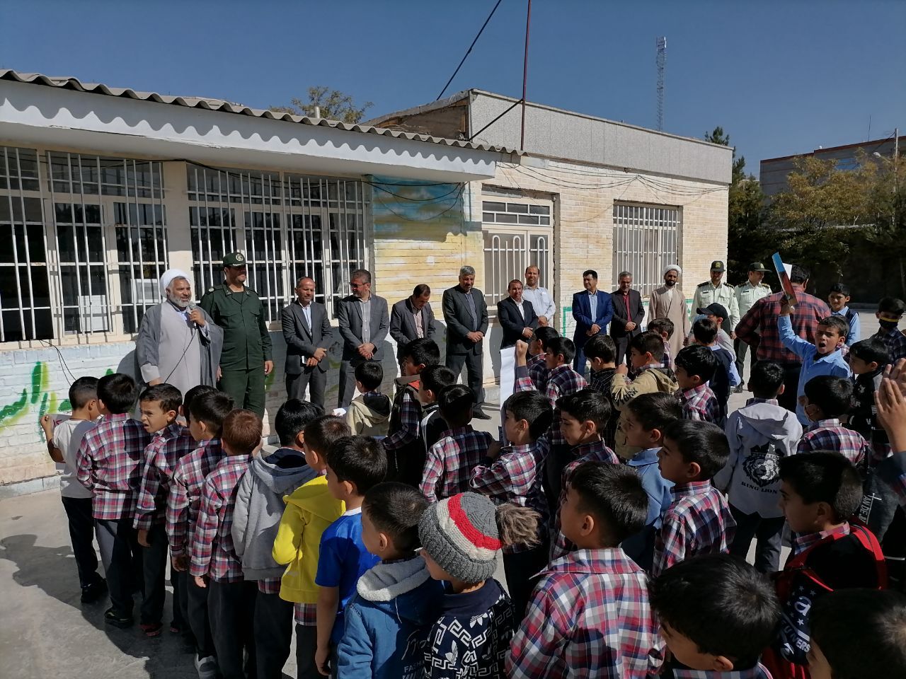 به صدا درآمدن زنگ مقاومت در مدارس بایگ