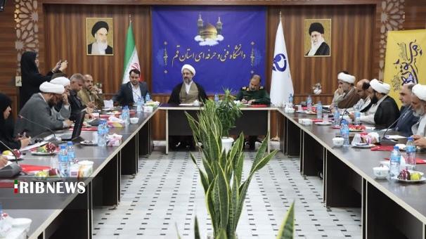 بررسی راهکارهای کاهش آسیب های اجتماعی در دانشگاه ها قم