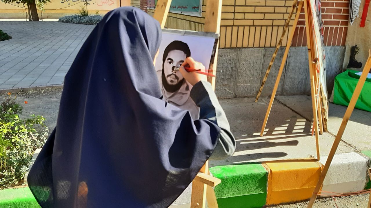 برگزاری یادواره شهدای دانش آموز و تصویرگری شهدا در فریمان برگزاری یادواره شهدای دانش آموز و تصویرگری شهدا در فریمان