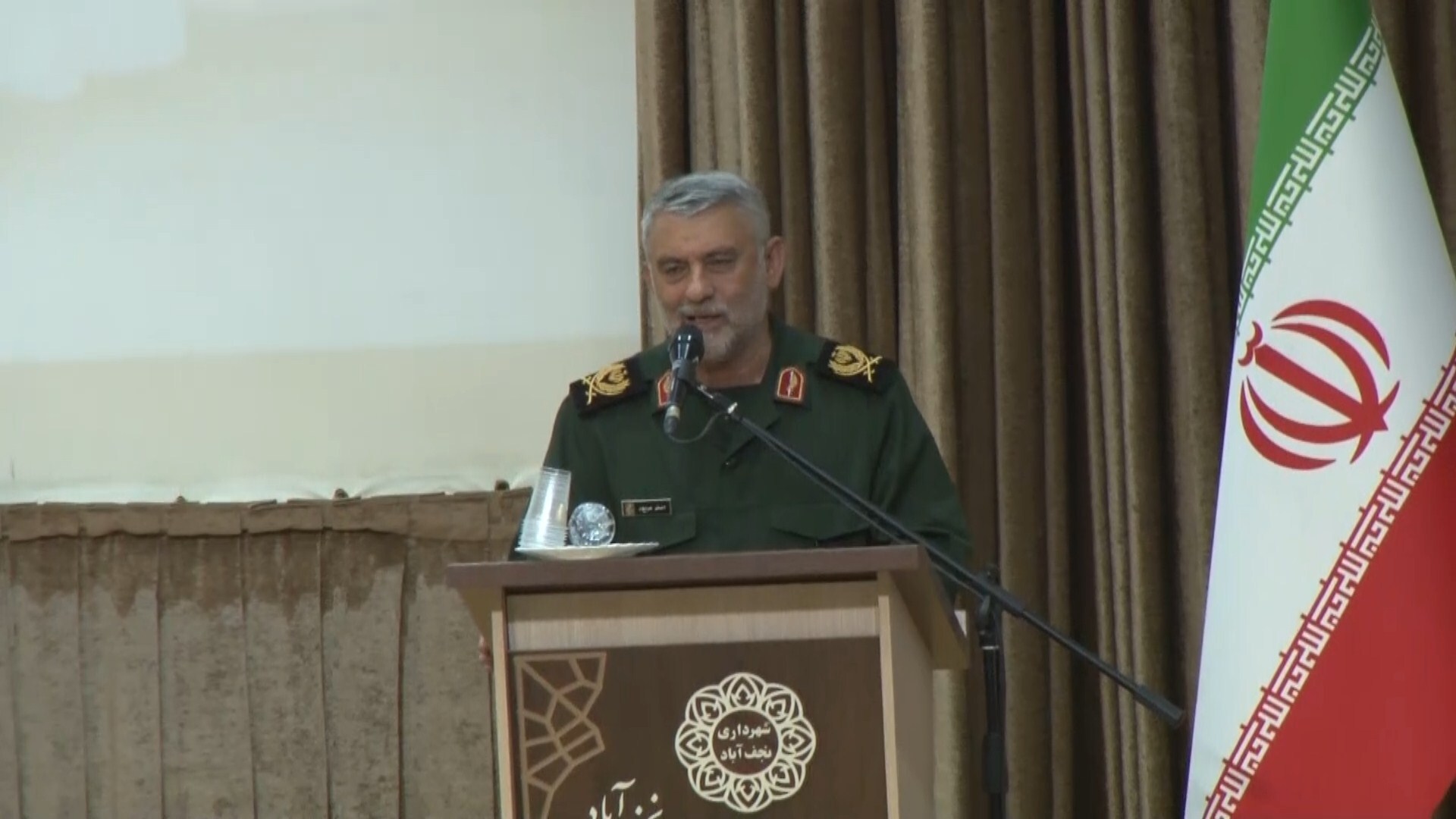 شجاعت و بصیرت مردم عامل شکست دشمن