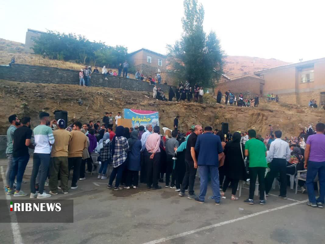 کج سلیقه گی در جشنواره ای با طعم گس آلو