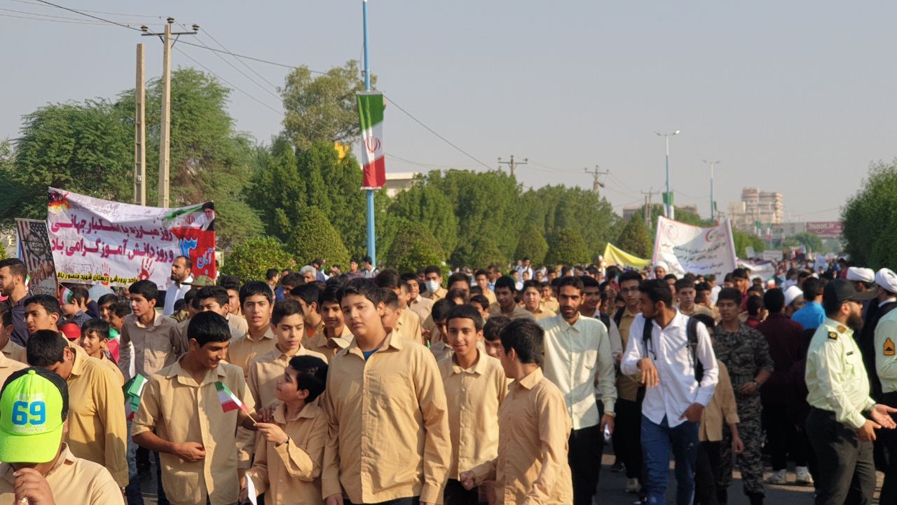 تجمع ضد آمریکایی ۱۳ آبان در آبادان و شهر‌های تابعه