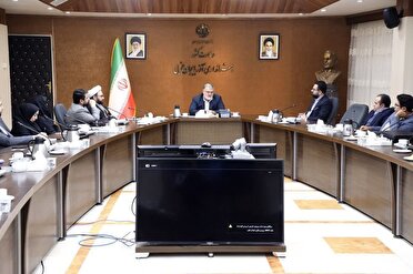 دیدار استاندار آذربایجان غربی با تعدادی از نخبگان  در ارومیه