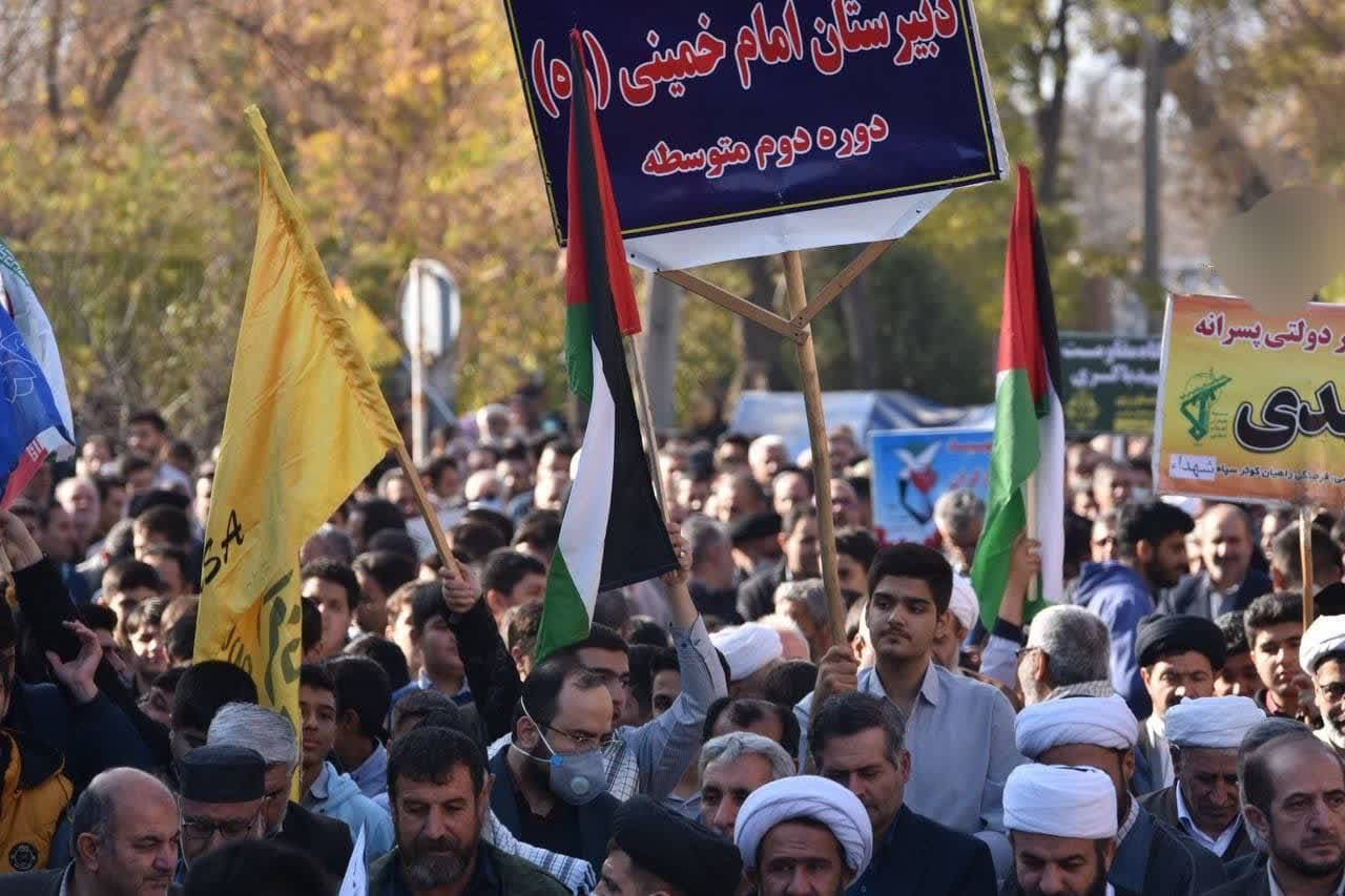 خروش یکپارچه مردم آذربایجان غربی علیه رژیم صهیونیستی خروش یکپارچه مردم آذربایجان غربی علیه رژیم صهیونیستی