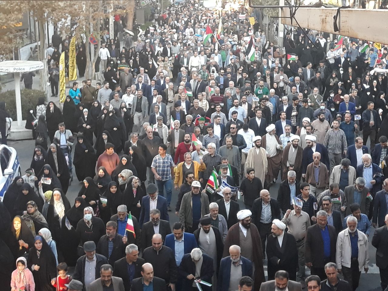 راهپیمایی مردم البرز در حمایت از کودکان فلسطینی راهپیمایی مردم البرز در حمایت از کودکان فلسطینی