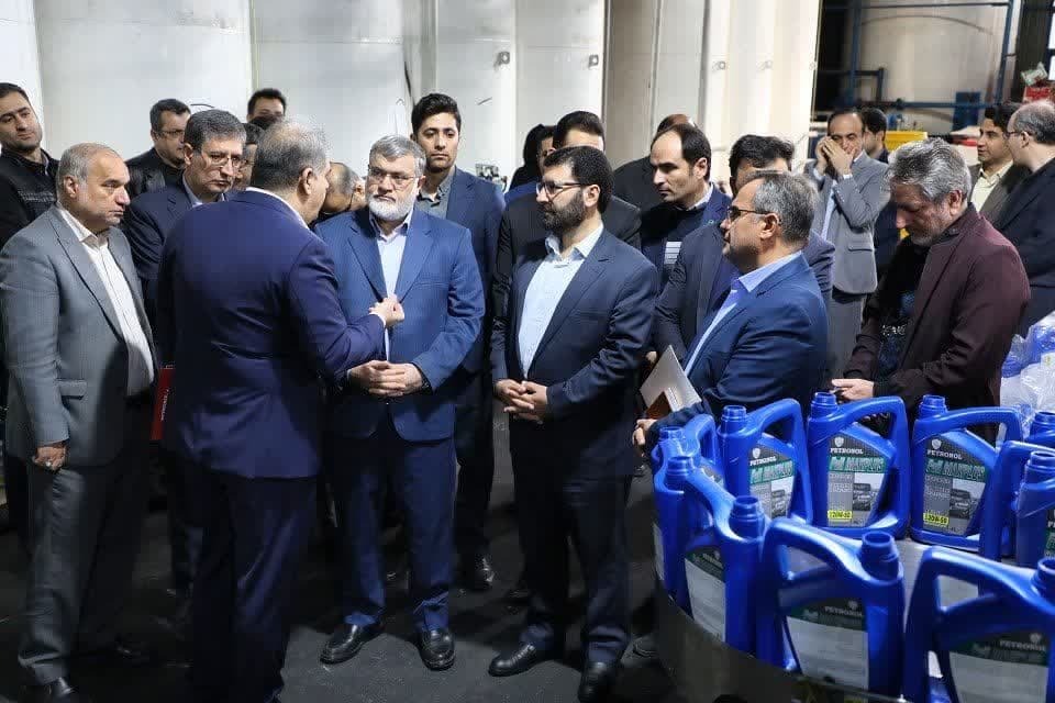 بازدید استاندار آذربایجان غربی ازدو واحد تولیدی در ارومیه بازدید استاندار آذربایجان غربی ازدو واحد تولیدی در ارومیه