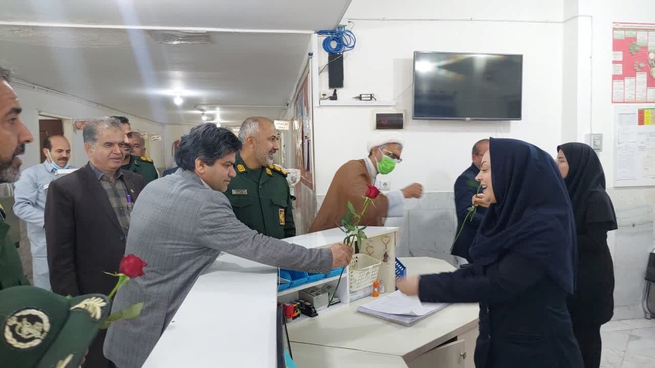 تکریم پرستاران بیمارستان ولیعصر(عج) بردسکن تکریم پرستاران بیمارستان ولیعصر(عج) بردسکن