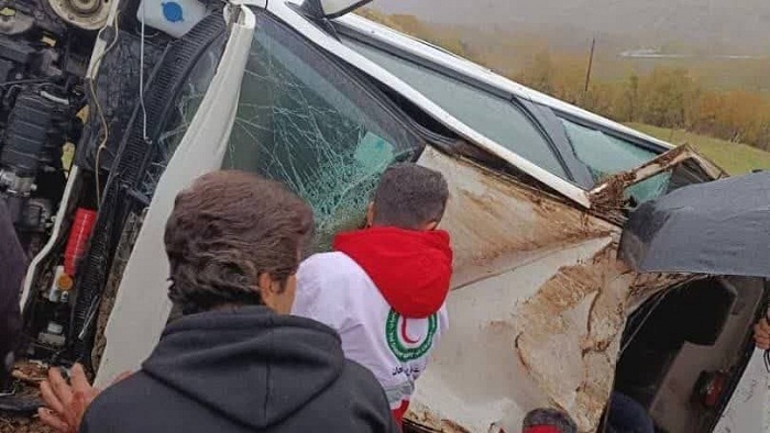 واژگونی یک دستگاه پژو پارس در محور سردشت به پیرانشهر واژگونی یک دستگاه پژو پارس در محور سردشت به پیرانشهر