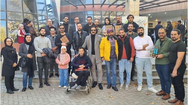 ره آورد هنرمندان قوچان از جشنواره تئاتر استان ره آورد هنرمندان قوچان از جشنواره تئاتر استان