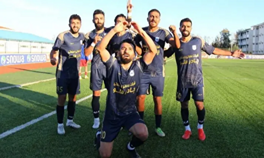 فوتبال دسته یک ایران؛ صدرنشینی چادرملو و پیروزی فجر در شهرآورد شیراز