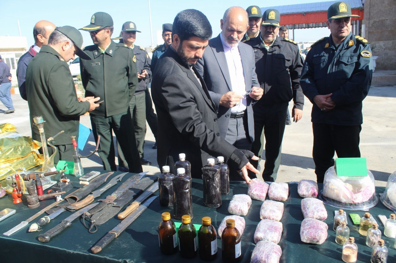 دستگیری ۴۶سارق و قاچاقچی در تربت حیدریه دستگیری ۴۶سارق و قاچاقچی در تربت حیدریه