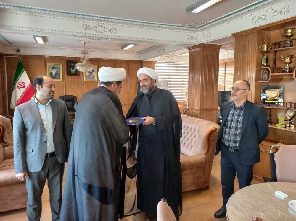 خیری رئیس اداره تبلیغات اسلامی میاندوآب شد خیری رئیس اداره تبلیغات اسلامی میاندوآب شد