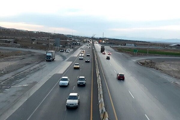تردد روان در اکثر محور‌های کشور