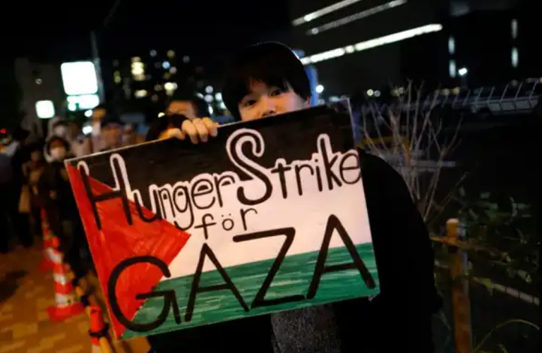 بیش از ۱۰ هزار فلسطینی مفقود هستند بیش از ۱۰ هزار فلسطینی مفقود هستند