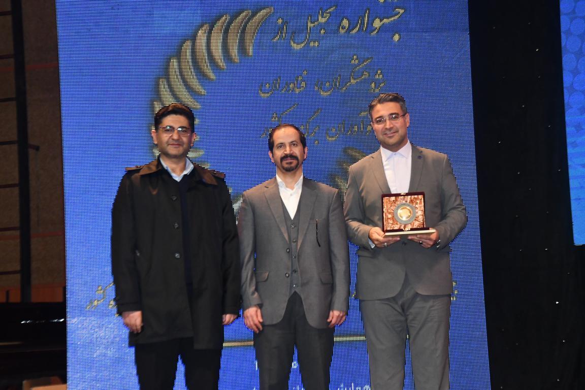 انتخاب عضو هیئت علمی دانشگاه ارومیه به عنوان پژوهشگر نمونه کشوری انتخاب عضو هیئت علمی دانشگاه ارومیه به عنوان پژوهشگر نمونه کشوری