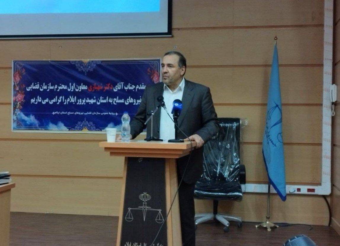 همدلی خوبی برای خدمت گزاری به مردم در بین مدیران وجود دارد