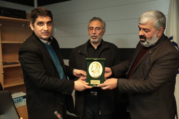 دولت سیزدهم روزانه ۳۶ کلاس درس آماده بهرهبرداری کرده است دولت سیزدهم روزانه ۳۶ کلاس درس آماده بهرهبرداری کرده است