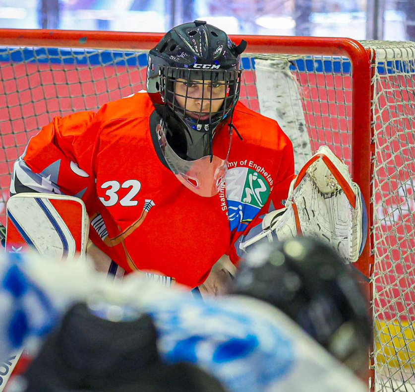 لیگ هاکی روی یخ بانوان؛ برتری اسکیت انقلاب مقابل پی تی سی