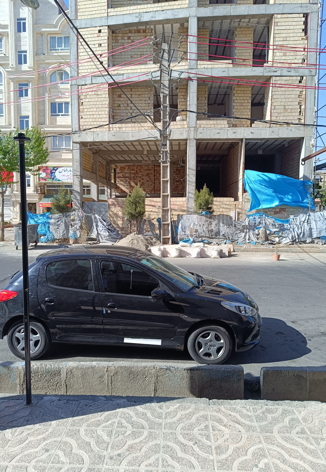 ساخت و ساز غیرقانونی در شهرک اندیشه